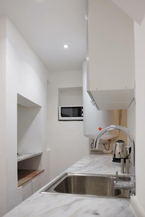 Proa D'Alfama Guest House Lisbon Exterior photo