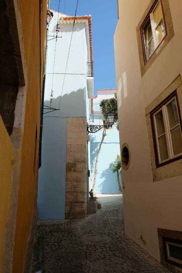 Proa D'Alfama Guest House Lisbon Exterior photo